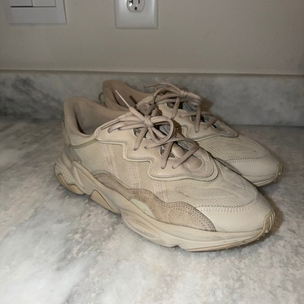 Adidas‎ Ozweego Sneakers Mens 10.5 Bliss Beige FX6029 Running Shoes